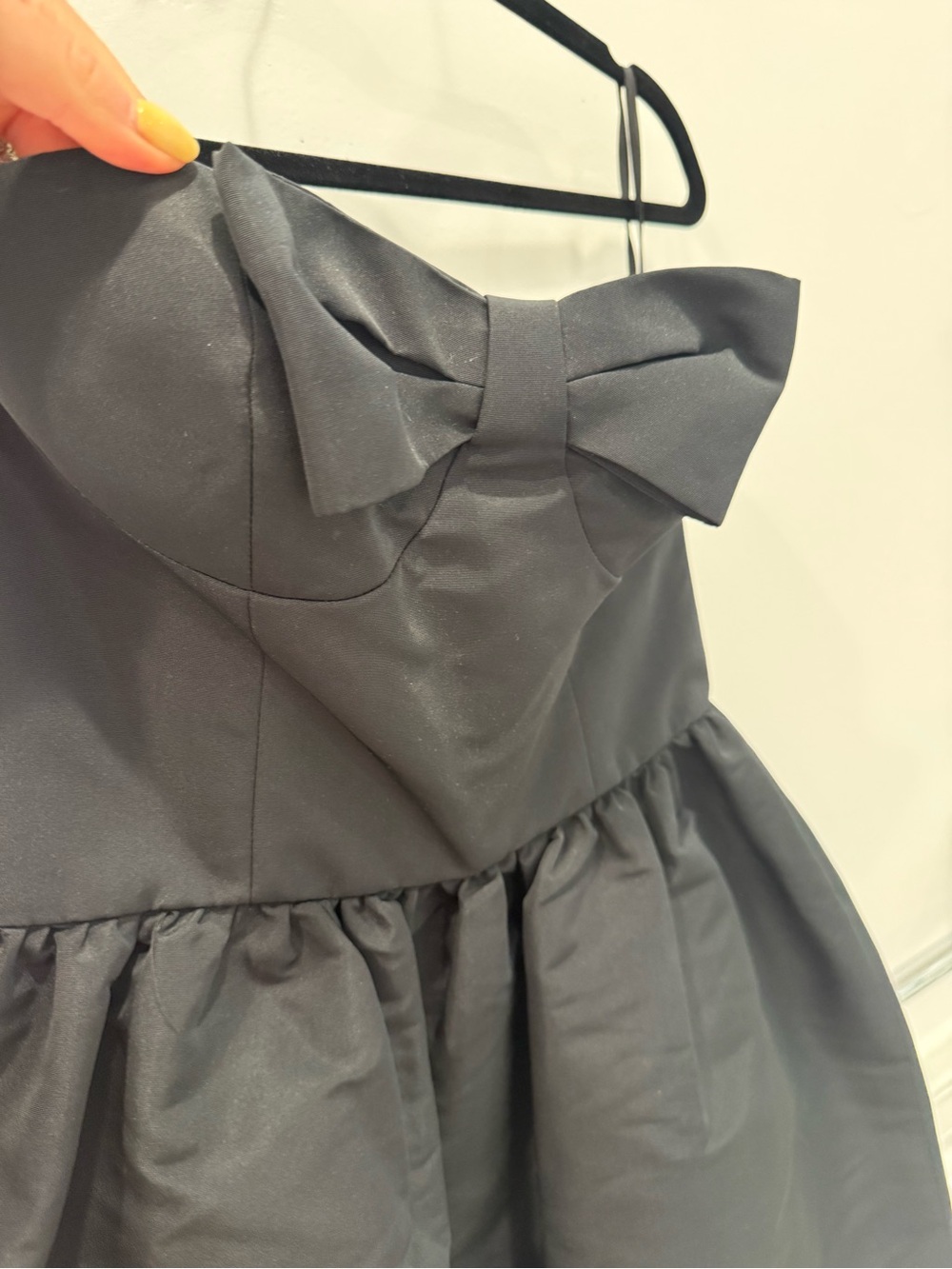 RED Valentino Black Strapless Bow-Front Party Dress - Picture 2 of 4